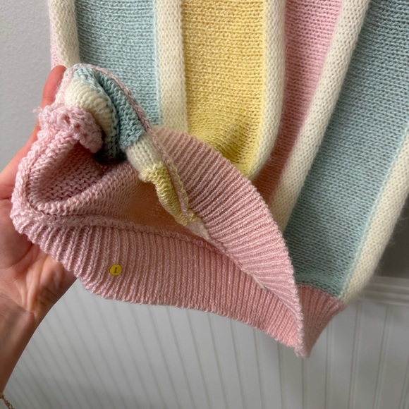 vintage wool sweater top 🧶 - Picture 4 of 8